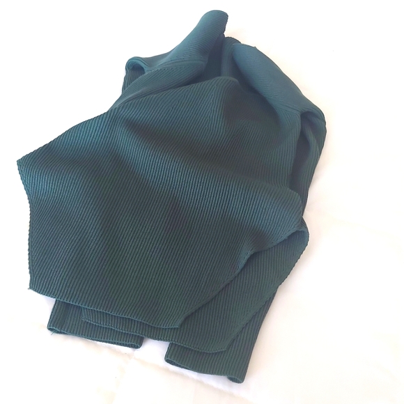 Commense NWOT Ribbed Knit Sweater - Picture 5 of 12